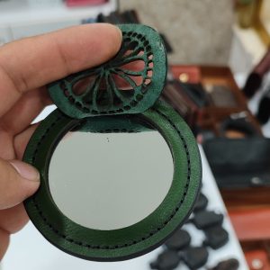 پک نیمه‌آماده آینه چرمی طرح اسلیمی | کد P-R-1008